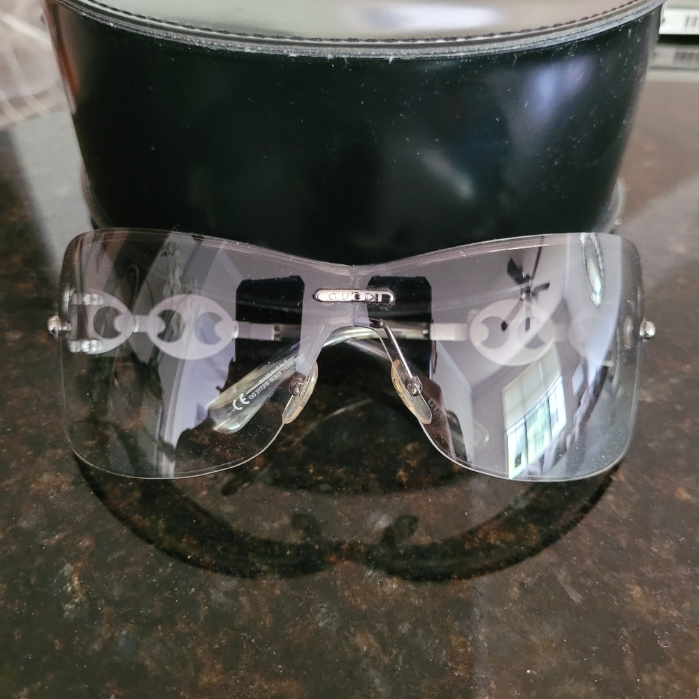 Gucci sunglasses